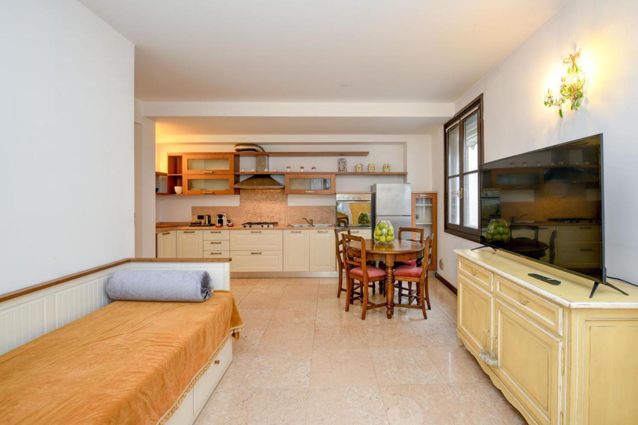 Prestige Suite Sirmione Zewnętrze zdjęcie